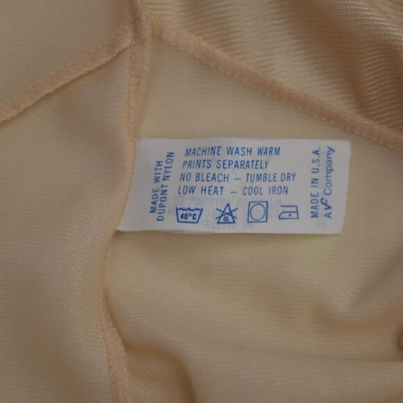 Vintage Vanity Fair Beige Slip Womens 32 Adjustable Straps Lace Trim Nylon - Picture 5 of 5